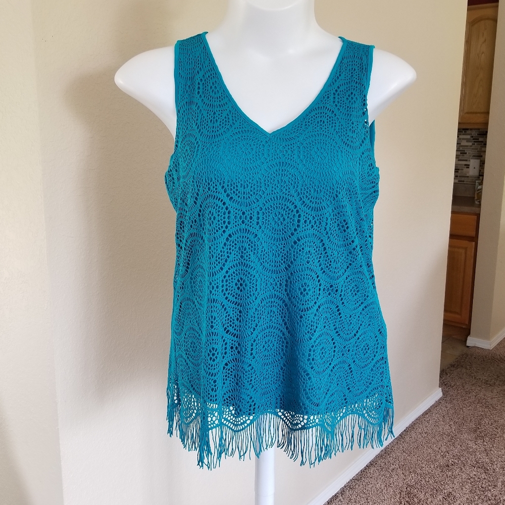 Cable & Gauge Crochet Fringe Top Large Gem